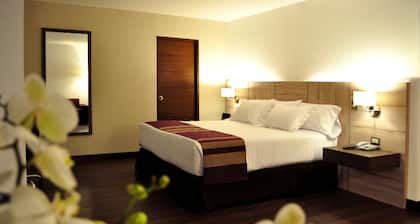 Aku Hotels