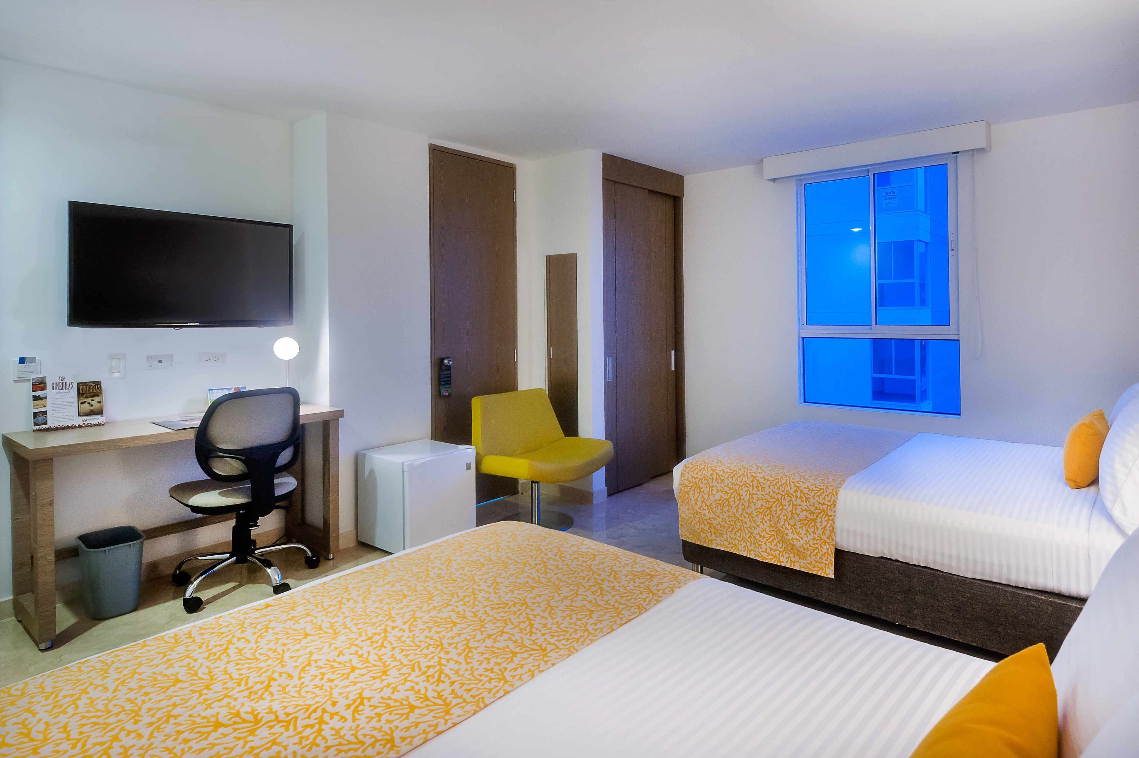 select comfort beds, minibar, in-room safe, desk