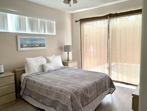 Iron/ironing board, free WiFi - Orlando Select Vacation Homes (Kissimmee)