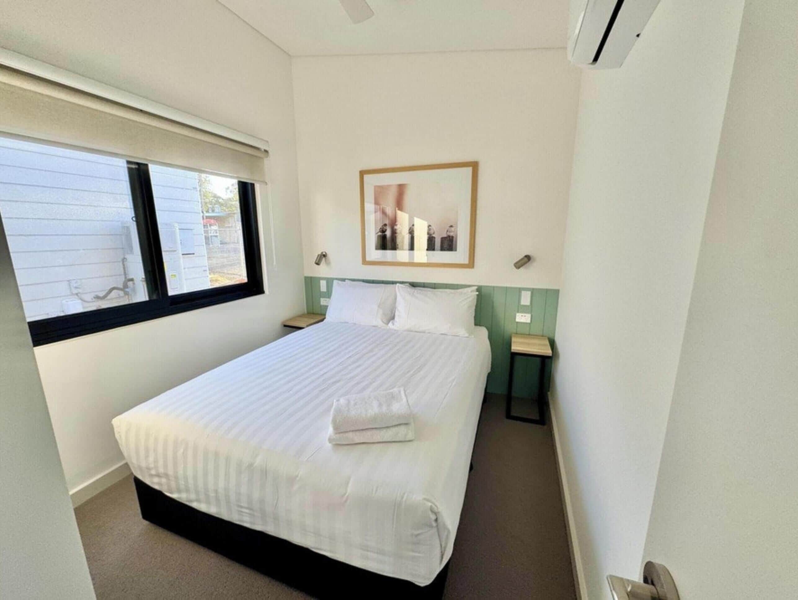 Standard 2 Bedroom Cabin - Sleeps 4