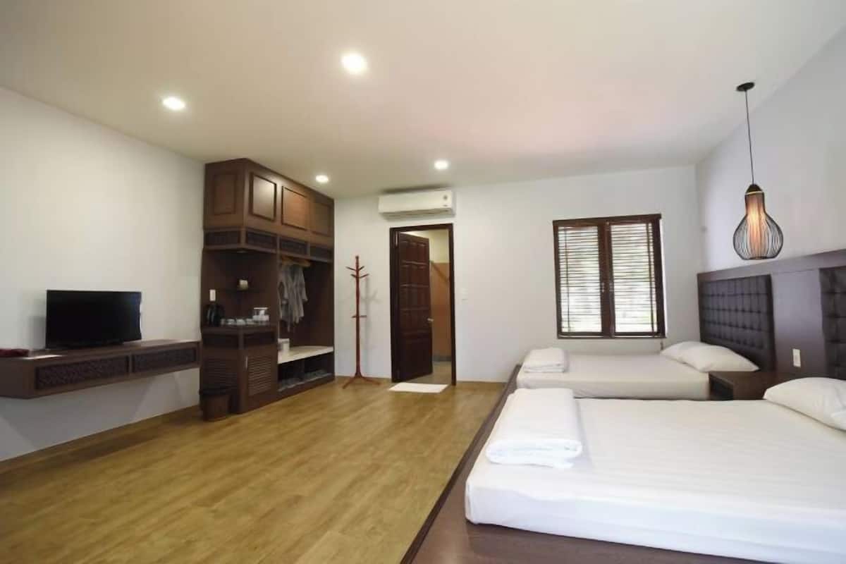 1 bedroom, minibar, in-room safe, blackout drapes