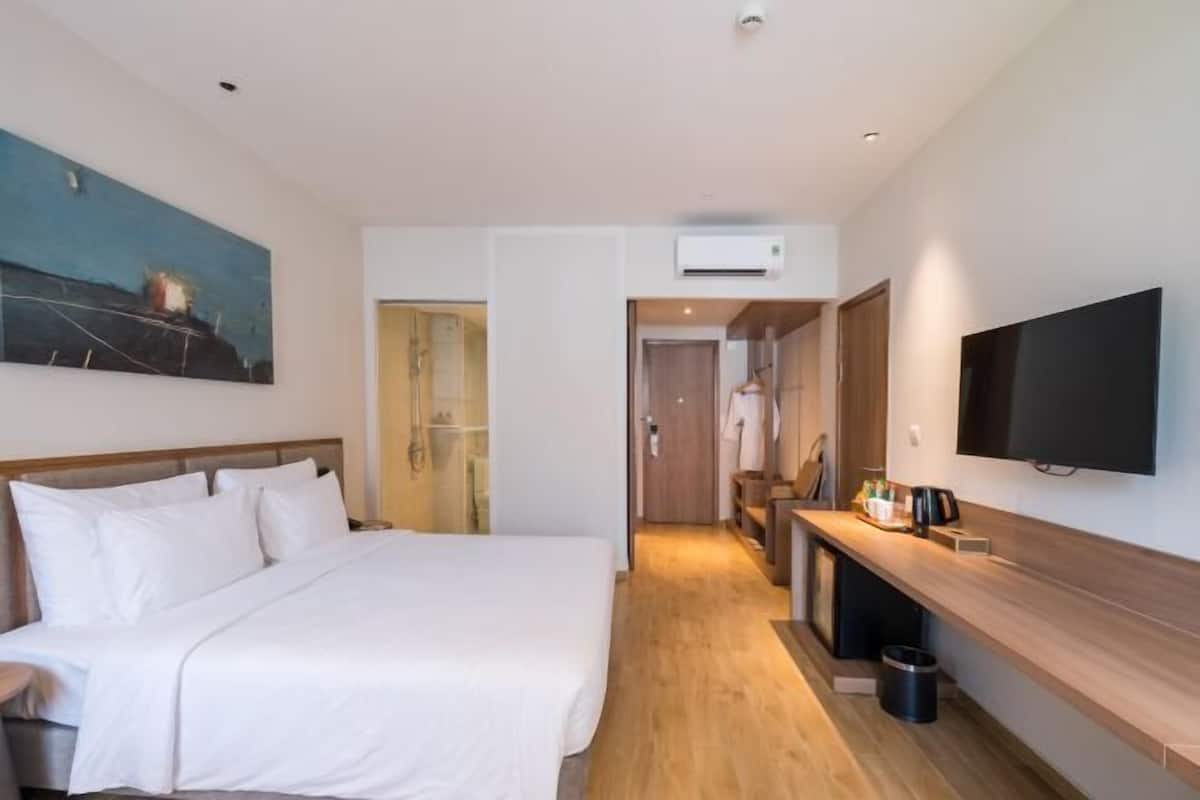 Minibar, caja de seguridad en la habitación y cortinas blackout