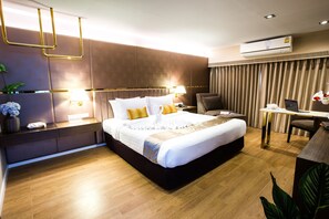 Suite, 1 Bedroom, Tower | In-room safe, desk, rollaway beds, free WiFi - Rayong City Hotel (Rayong)