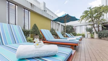 Sun deck