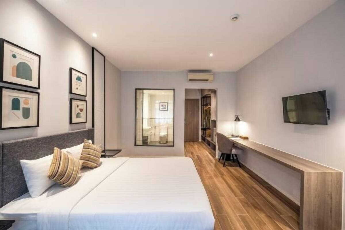 1 bedroom, minibar, in-room safe, desk