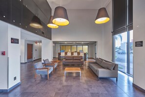 Televisión LCD 32 pulgadas con canales de televisión por cable