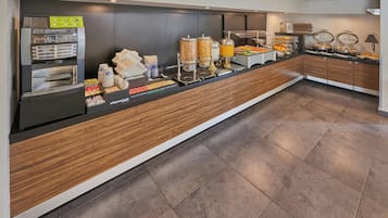 Free daily buffet breakfast
