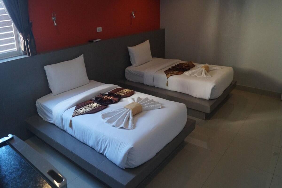 Desk, laptop workspace, free WiFi, bed sheets