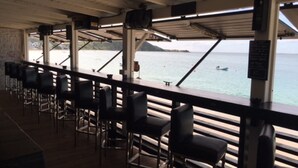 Bar (on property) - Love Hotel (Grand Case)