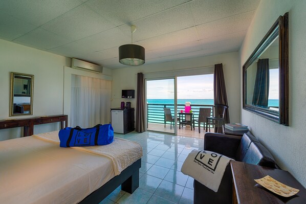Suite, 2 Bedrooms, Sea View | Terrace/patio