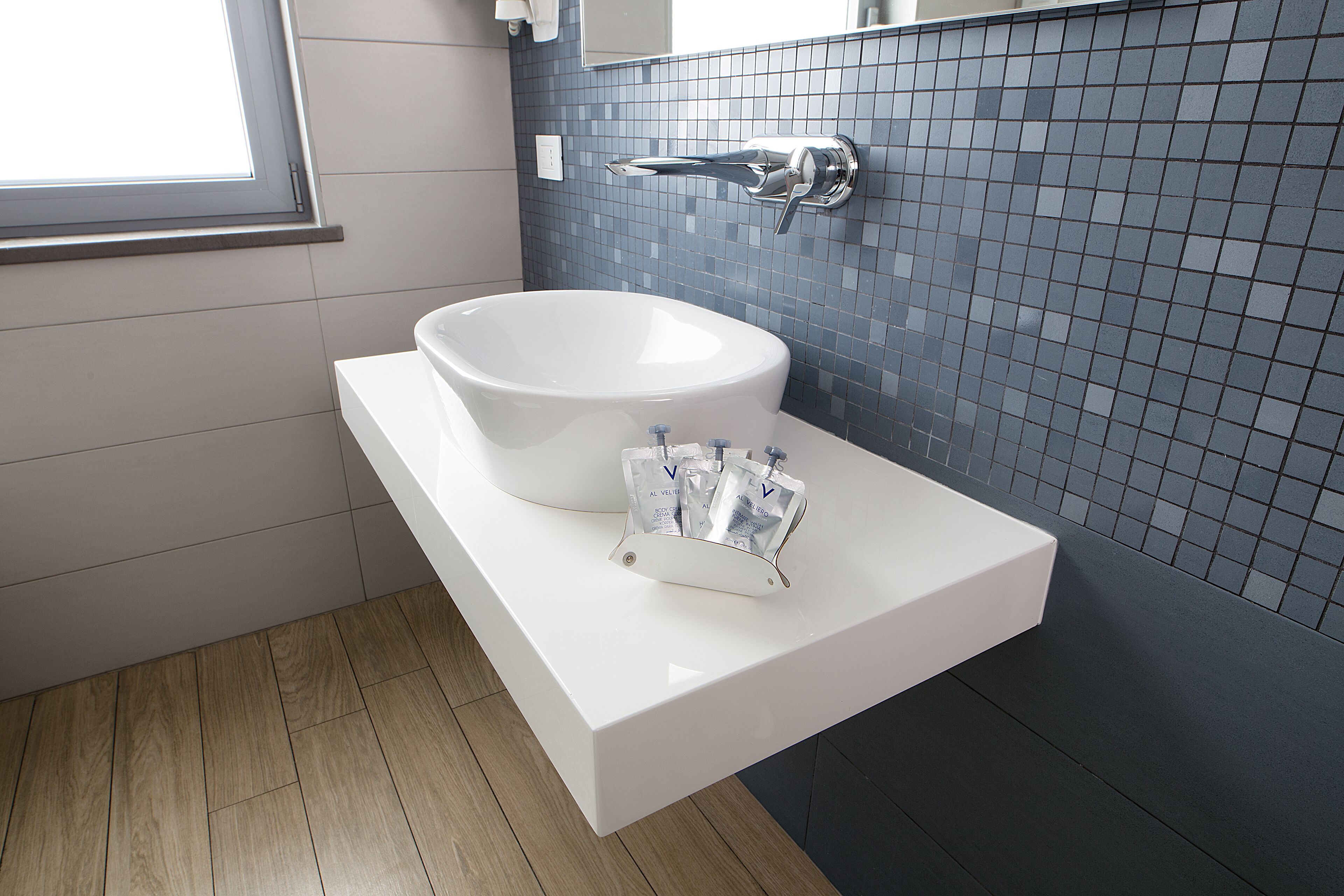 twin room (2 twin beds) | bathroom | shower, free toiletries, hair dryer, slippers