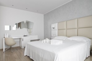 Hypo-allergenic bedding, minibar, in-room safe, desk - Hotel Al Veliero (Pontevico)