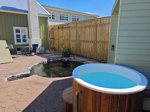 Baignoire à remous extérieure