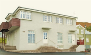 Mặt tiền nơi lưu trú