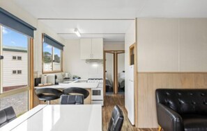 Superior Spa Cottage | Spiseområde på rommet