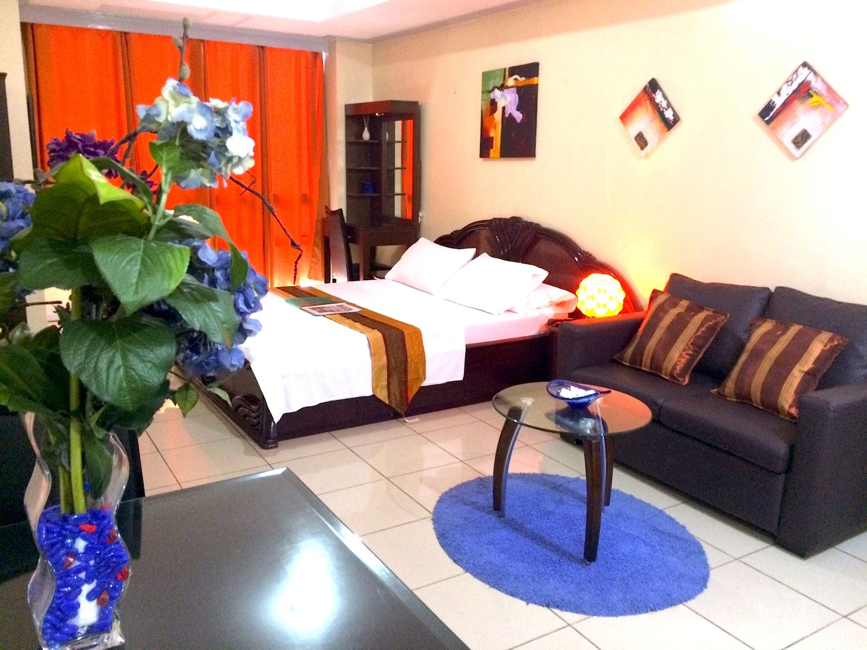 studio | down duvets, in-room safe, individually decorated