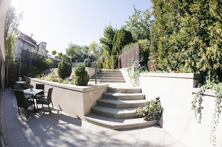 Jardim. Villa na Vinici