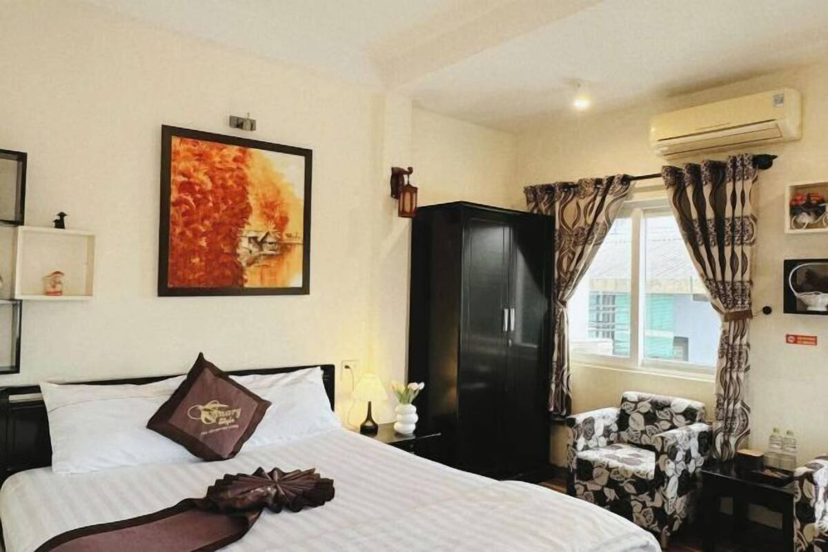 Minibar, una cassaforte in camera, una scrivania, insonorizzazione