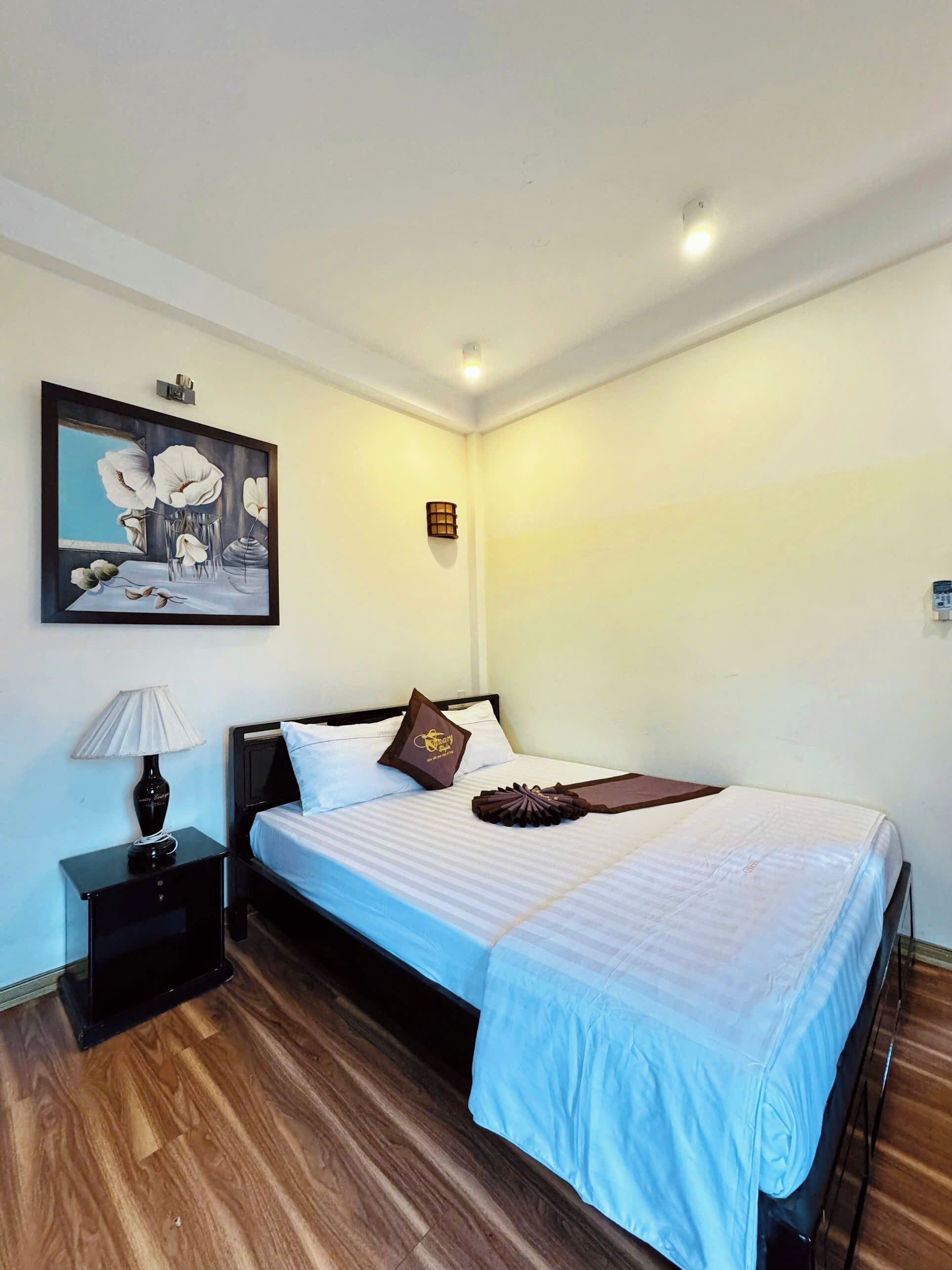 standard double room | minibar, in-room safe, desk, soundproofing