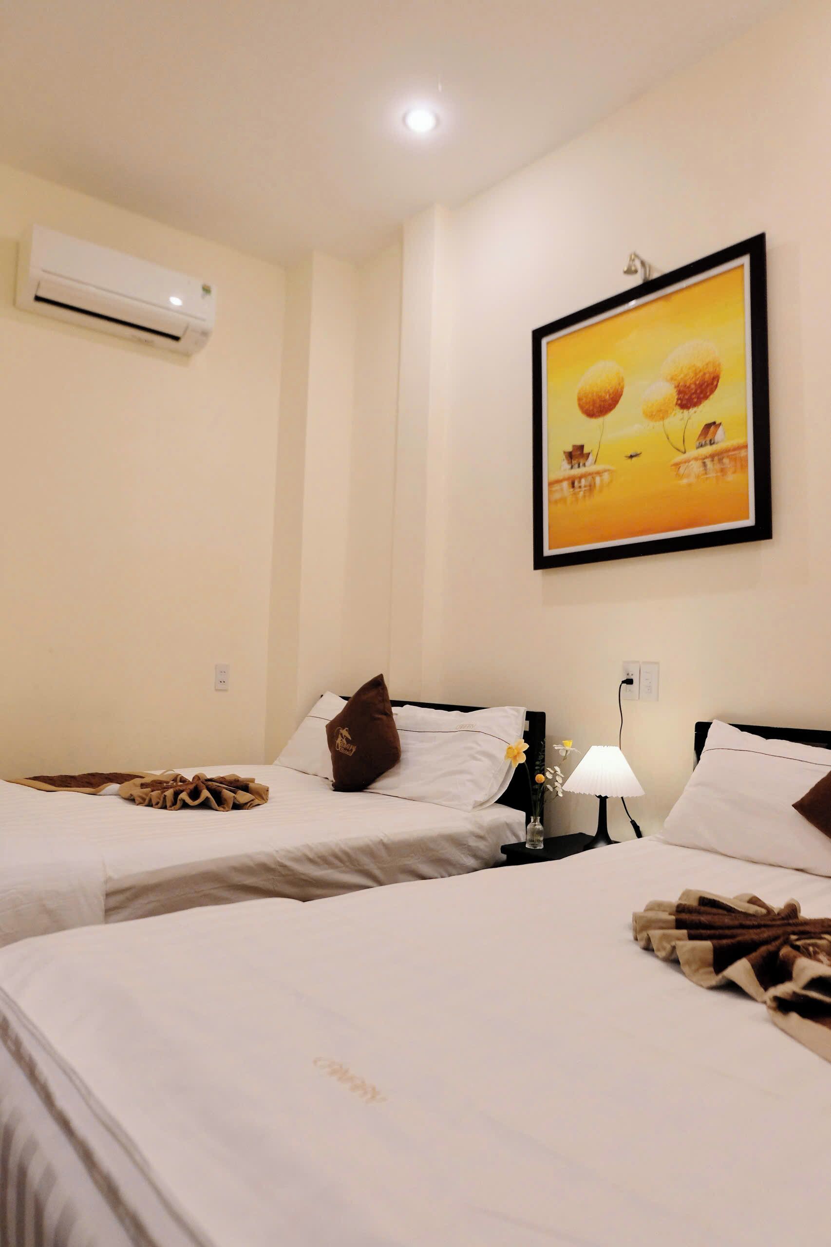 family twin room | minibar, in-room safe, desk, soundproofing