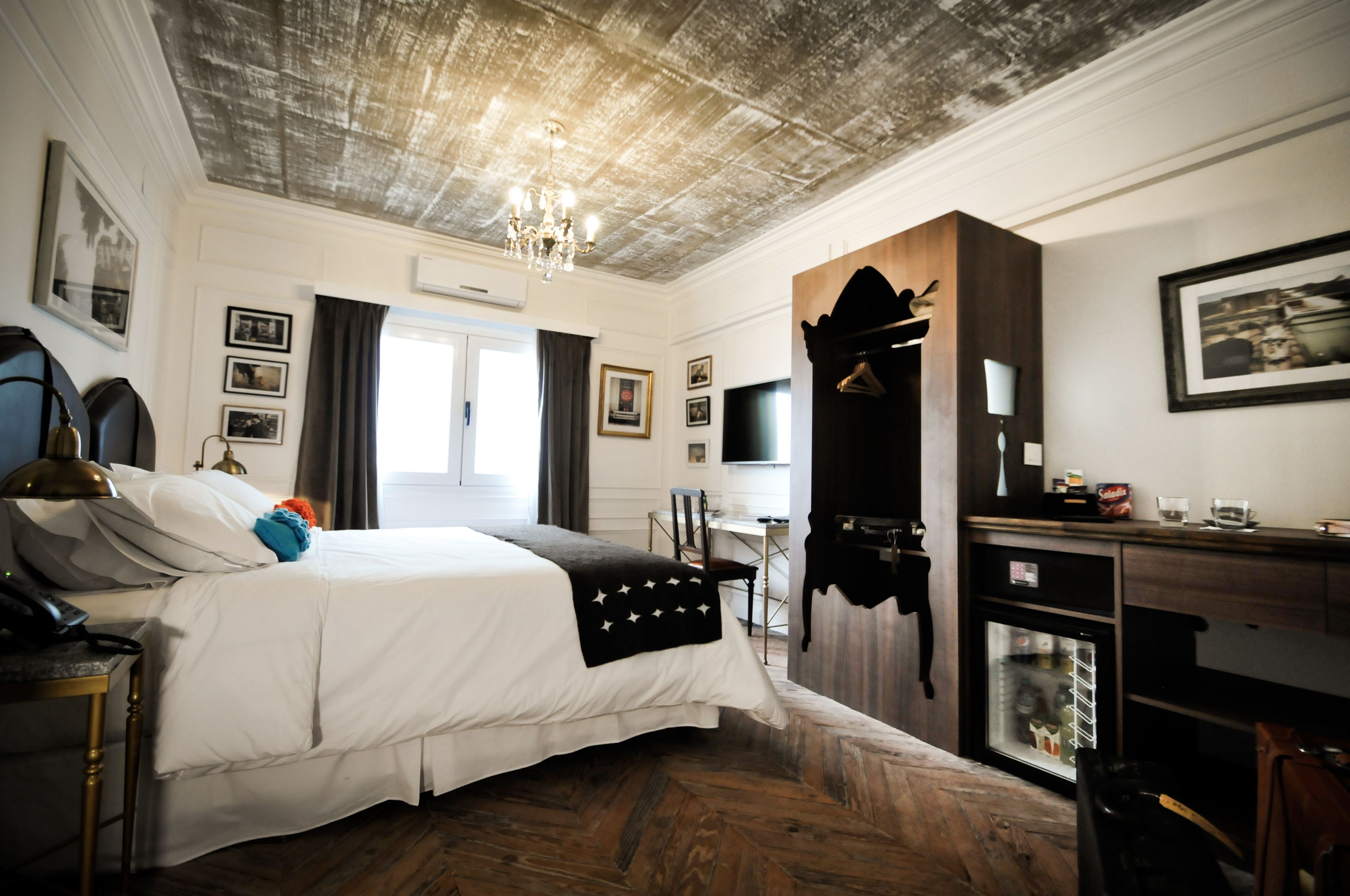 Ropa de cama de alta calidad, cubrecamas y colchones con pillow-top 