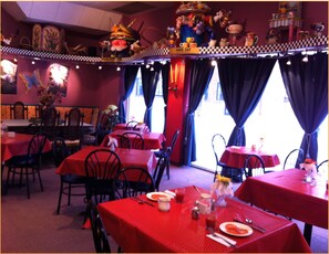 Restaurant - Balsam Suites Boutique Inn & Residence (Timmins)