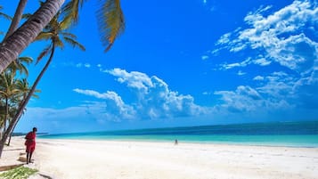 Plage privée, sable blanc