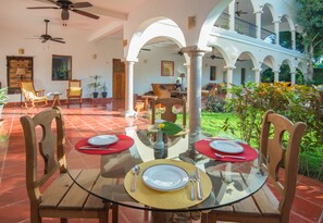 Free daily full breakfast - Hotel Posada San Juan (Valladolid)
