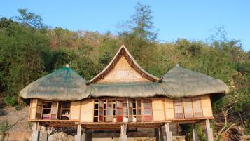 Seaside Pavillion | 1 bedroom, bed sheets