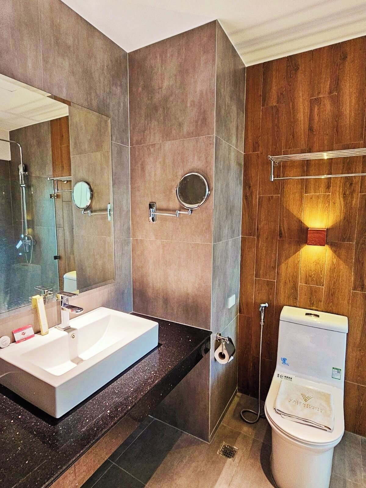 Photo - Valentino's Hotel