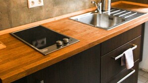 Standard Apartment, 1 Bedroom, Kitchen | Dapur peribadi