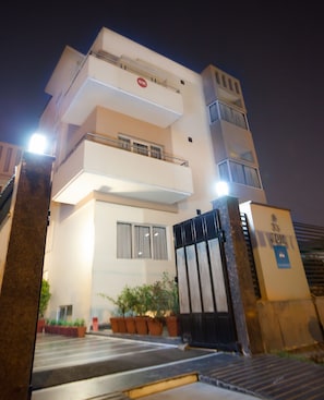 Front of property – evening/night