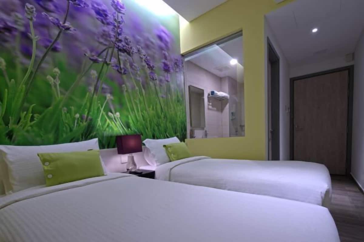 In-room safe, desk, iron/ironing board, free WiFi