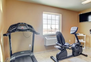 Fitness facility - Travelodge by Wyndham Steele (Steele)