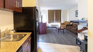 Suite, 1 trÚs grand lit et 1 canapé-lit, non-fumeur (Roll-in Shower)