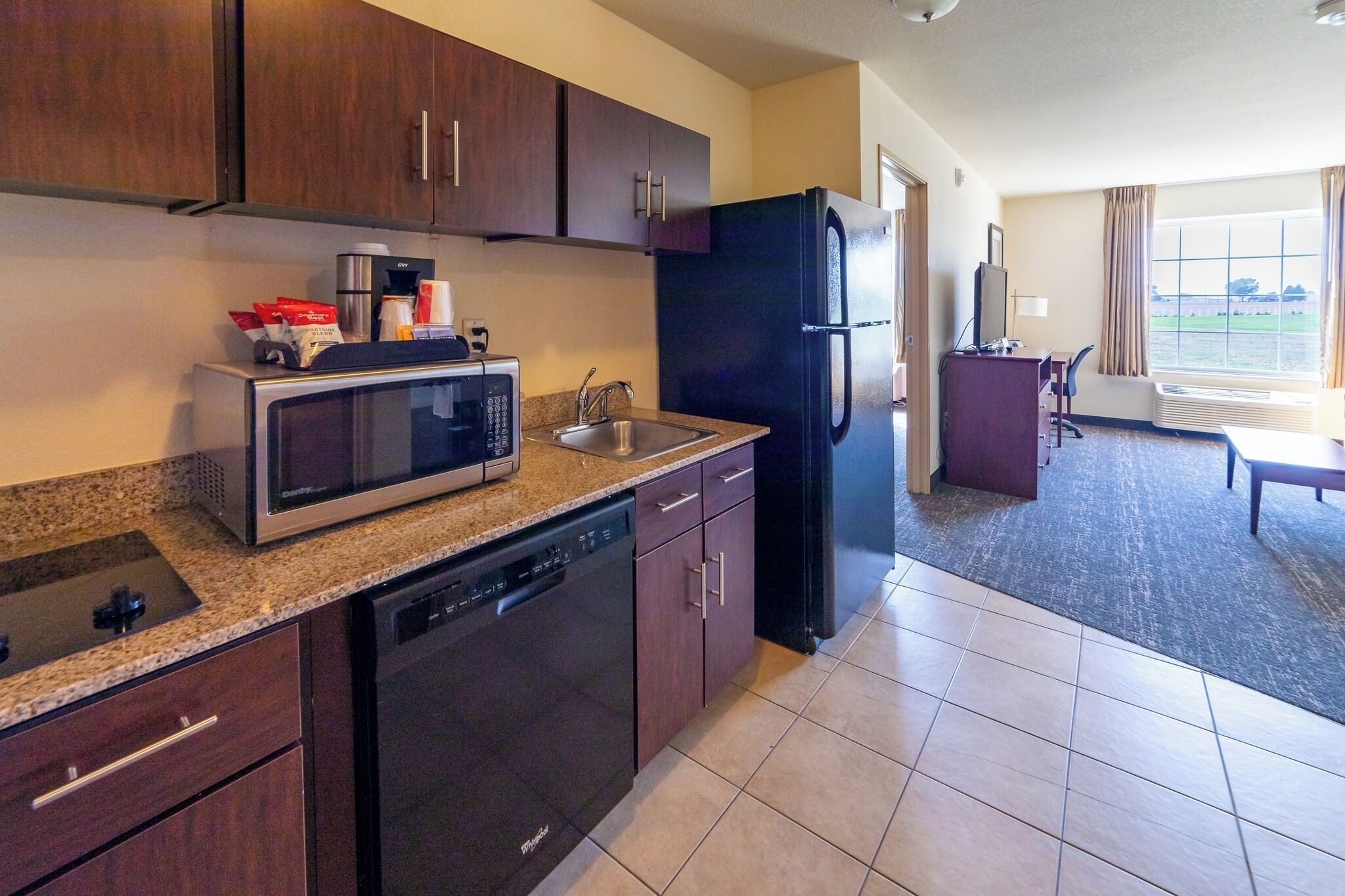 ห้องสวีท, เตียงคิงไซส์ 1 เตียง และโซฟาเบด, ปลอดบุหรี่ | เครื่องนอนระดับพรีเมียม, ผ้านวมขนเป็ด, เตียงพร้อมฟูกเสริมที่นอน