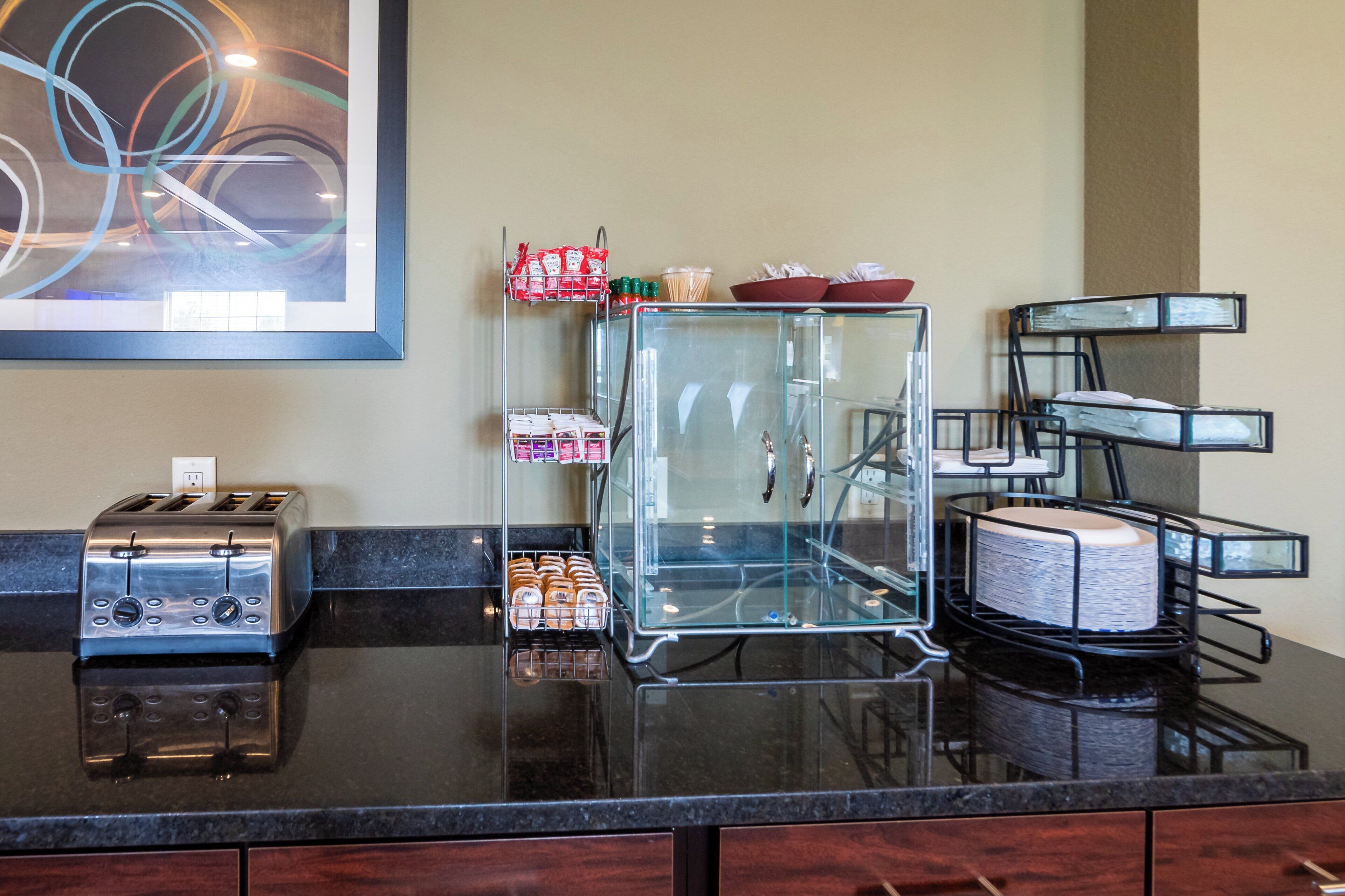 free daily full breakfast