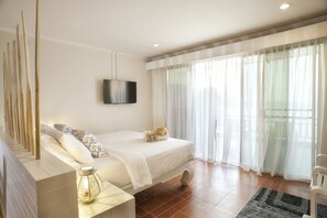 Minibar, caja fuerte, wifi gratis