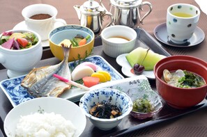 Breakfast (JPY 1782 per person) - Nagasaki International Hotel (Omura)