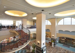 Lobby - Nagasaki International Hotel (Omura)