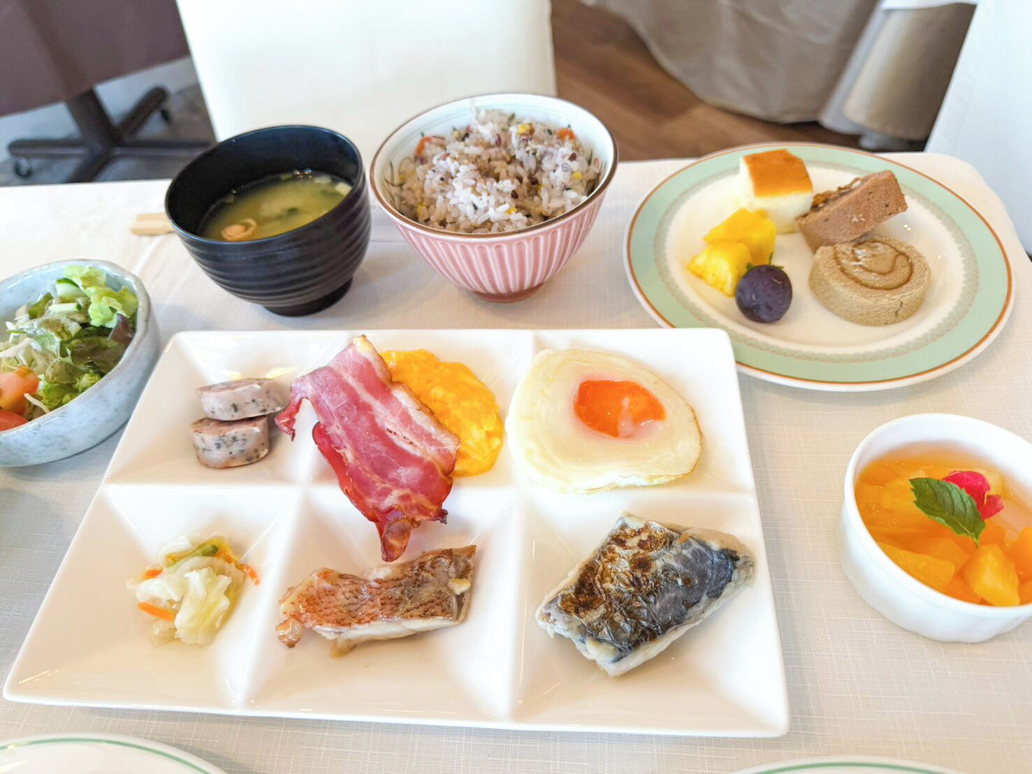 뷔페 아침 식사