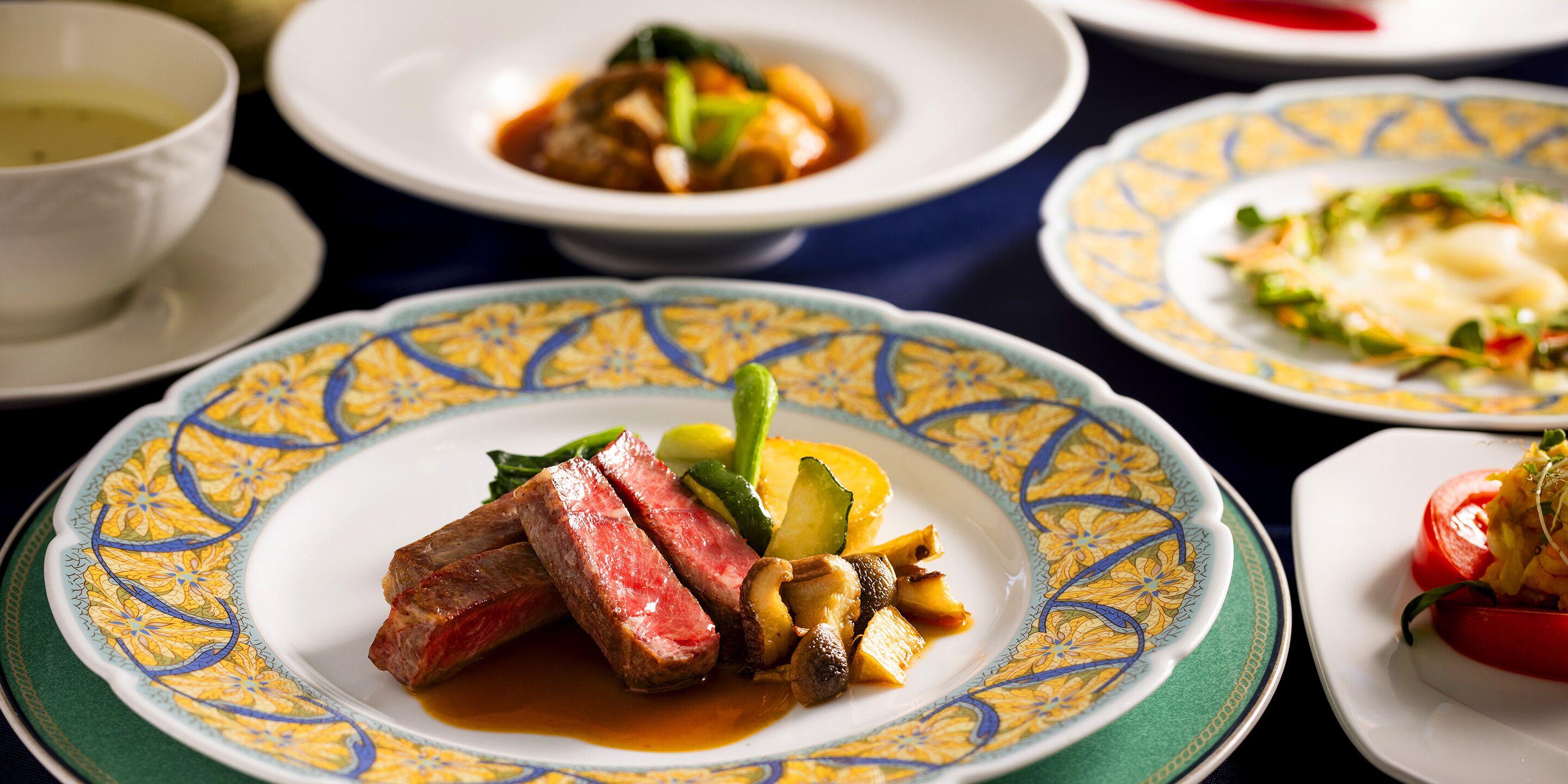 2 restaurants, breakfast, lunch, dinner served; spanish cuisine