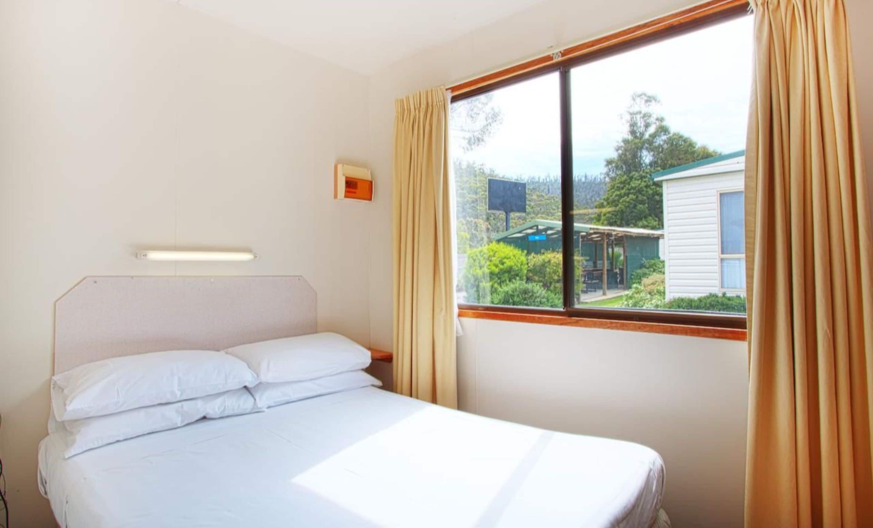 Economy Studio Cabin - Sleeps 4 | 特色装修、特色家居、遮光窗帘、免费 WiFi