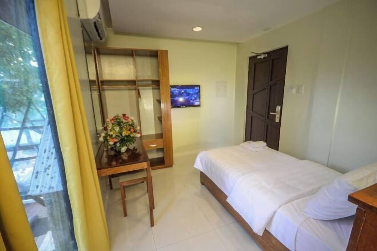 Iron/ironing board (on request), rollaway beds, free WiFi, bed sheets