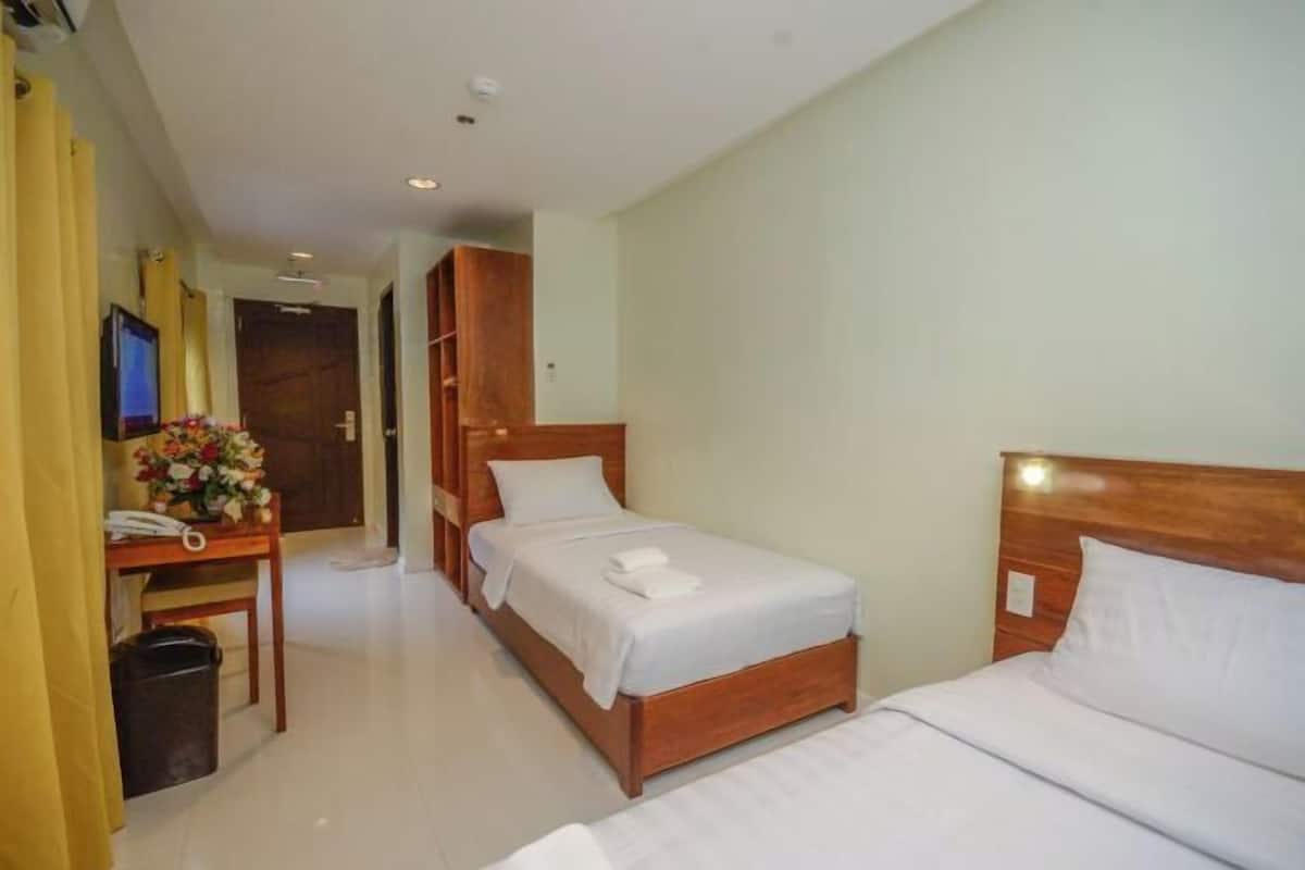 Iron/ironing board, rollaway beds, free WiFi, bed sheets