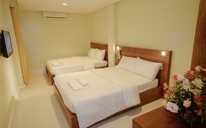 Habitación familiar | Tabla de planchar con plancha, camas extra, wifi gratis y ropa de cama 