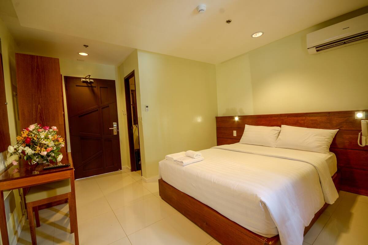 Iron/ironing board (on request), rollaway beds, free WiFi, bed sheets