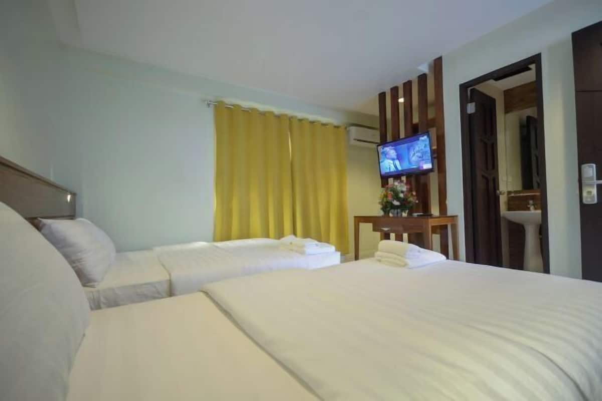 Iron/ironing board, rollaway beds, free WiFi, bed sheets