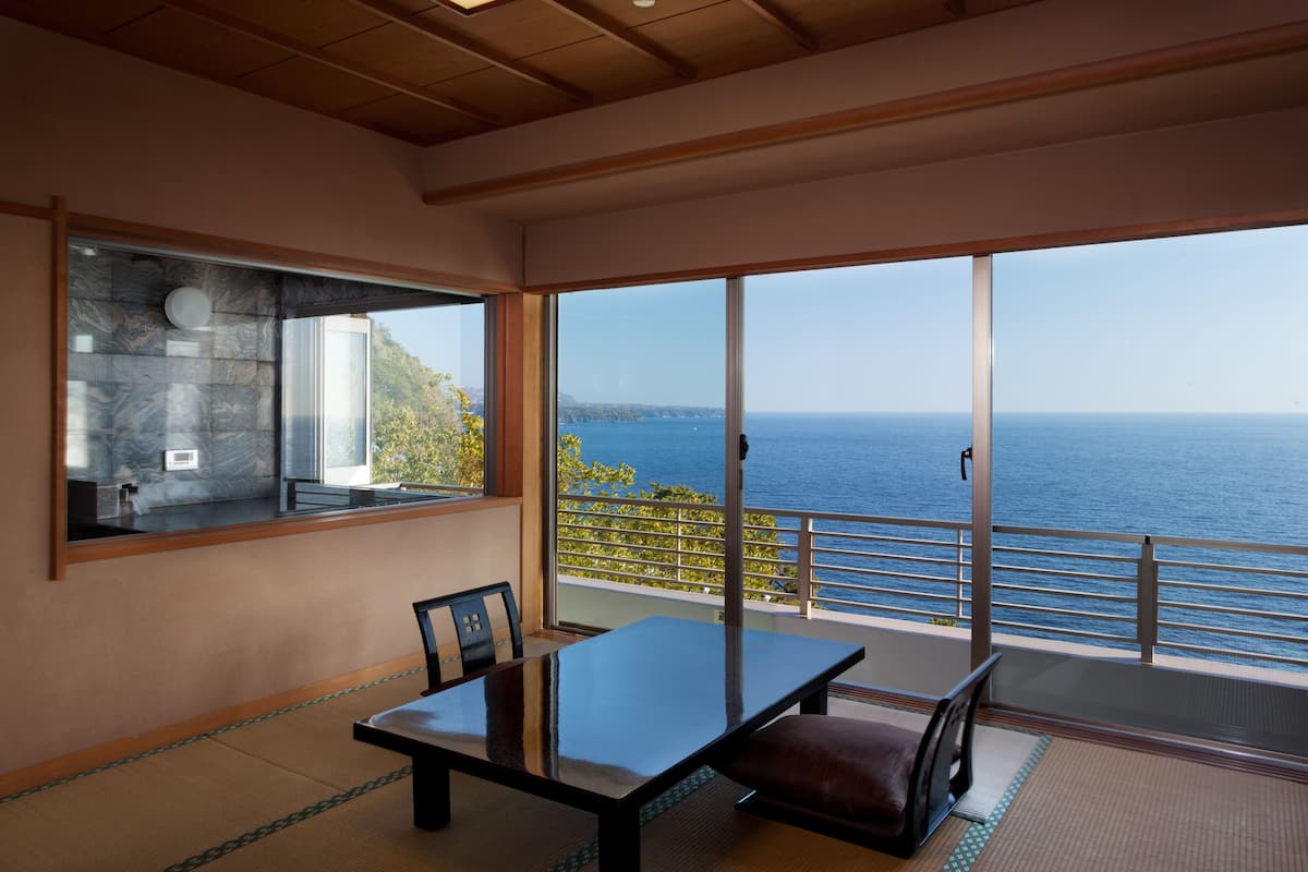 Minibar, in-room safe, blackout curtains, free WiFi