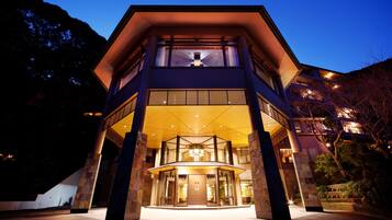 Front of property – evening/night
